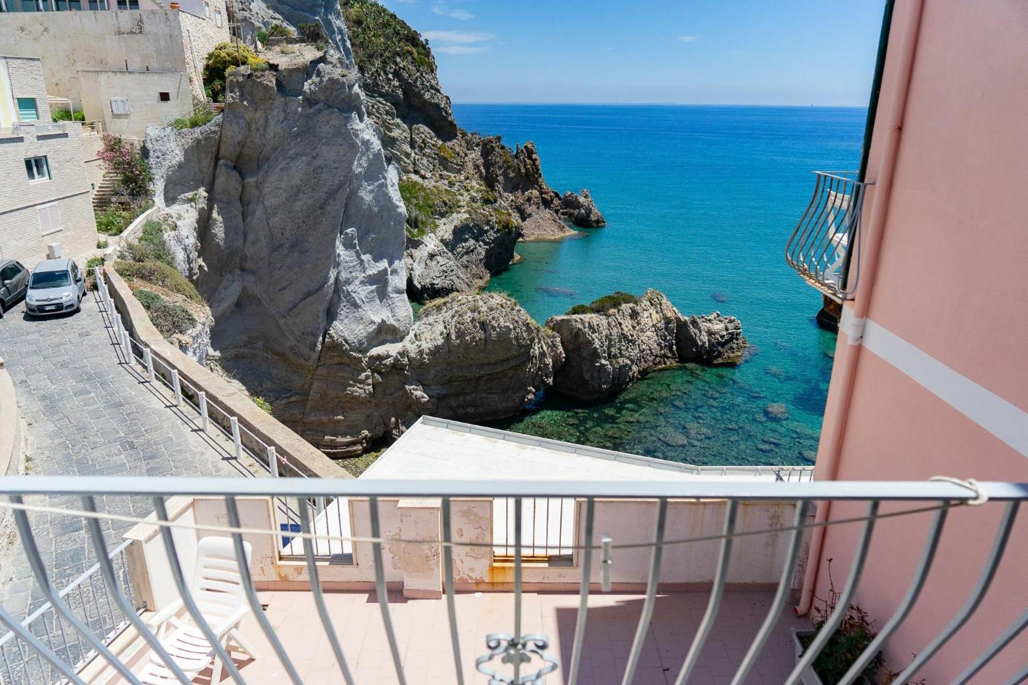 Hotel Bellavista Ponza Exterior photo