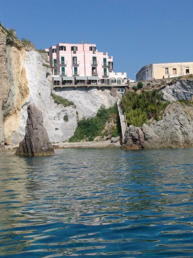 Hotel Bellavista Ponza Exterior photo